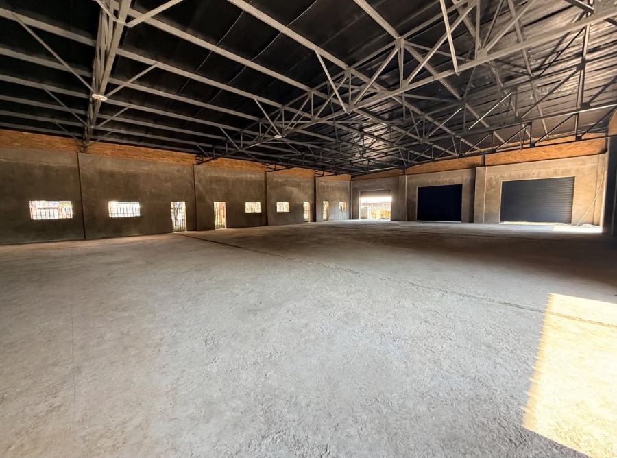 To Let Commercial Property for Rent in Rustenburg Central North West